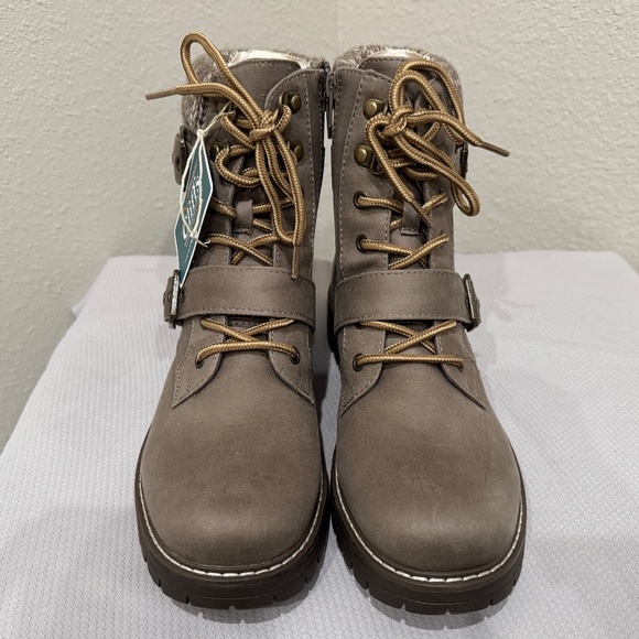 CLIFFS BY WHITE MOUNTAIN Women's Zippered Lace-Up Ankle Bootie with Knit Collar - Picture 2 of 7